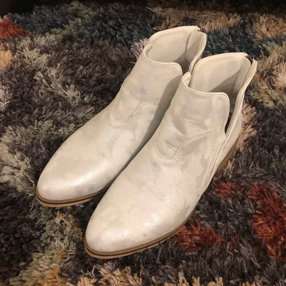 White Ankle Boots - Picture 3 of 7